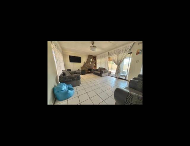 5 BEDROOM HOUSE FOR SALE IN BRENTHURST